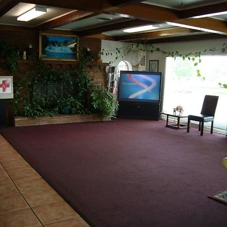 Town House Motel ทูเพอโล ภายใน รูปภาพ